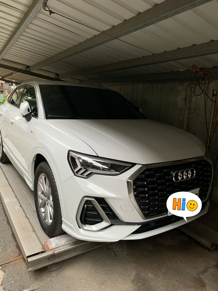 Audi Q3 sportback S line冰川白～開箱