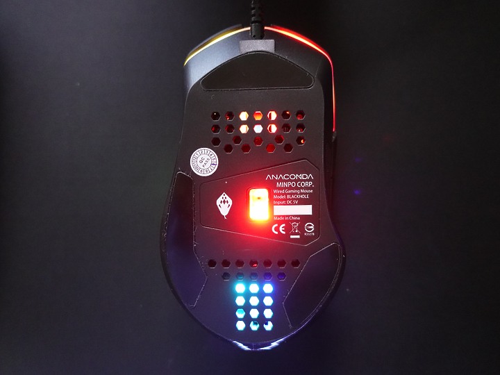 「小亞開箱」ANACOMDA巨蟒 BLACKHOLE 黑洞 RGB電競滑鼠