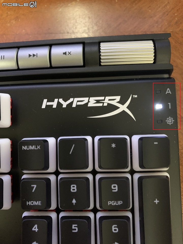 【開箱體驗】閃到心坎裡-HyperX Alloy Elite 2 自家紅軸 RGB電競鍵盤