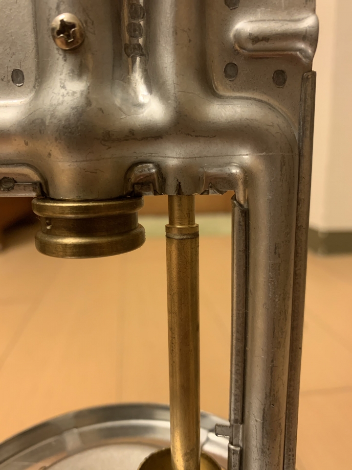 [求問] coleman 汽化燈 639c 有裂縫