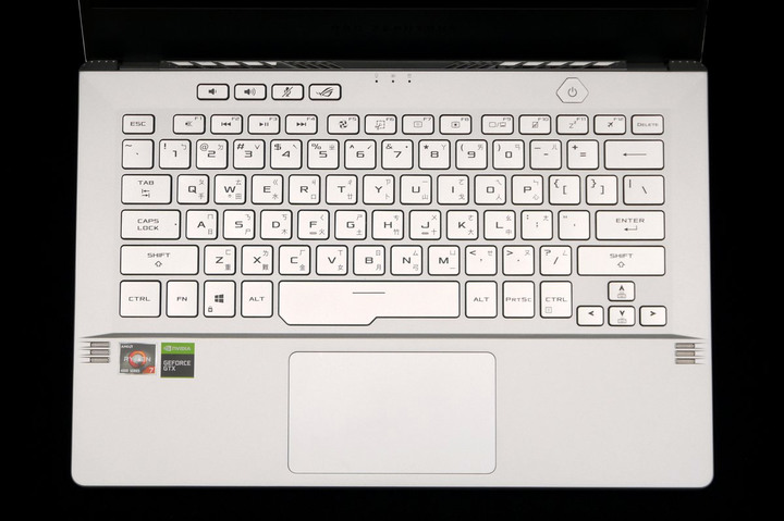 白嫩小鋼炮 ASUS ROG Zephyrus G14 電競筆電開箱