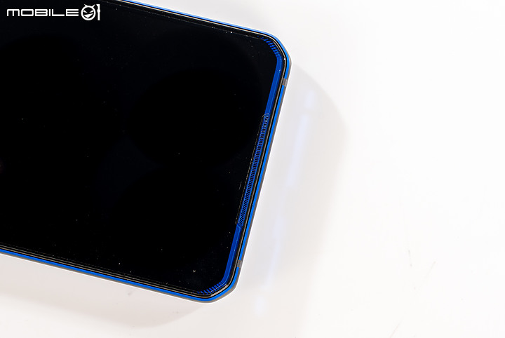 Lenovo Legion Phone Duel開箱速覽 規格同樣到頂、中置設計夠噱頭