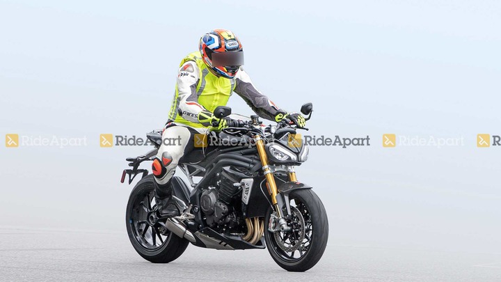 【海外快訊】TRIUMPH Speed Triple 2021 間諜照捕獲！預計搭載全新引擎