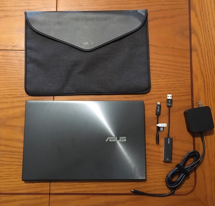 自帶2個ThunderBolt3的ASUS Zenbook UX425綠松灰14吋筆電 開箱