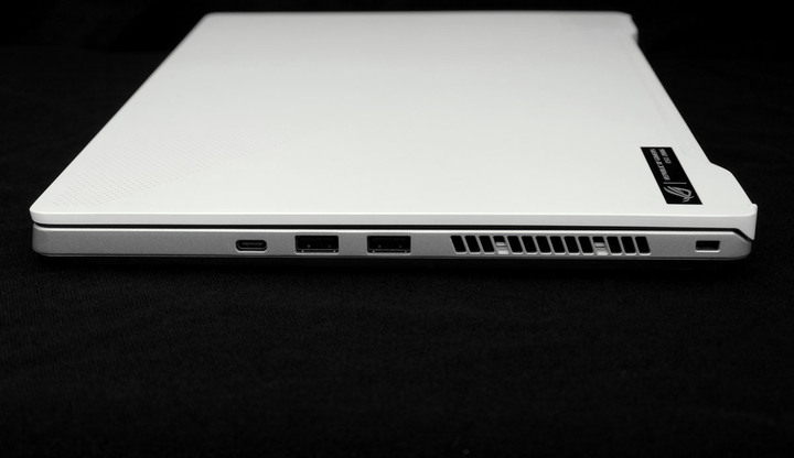 白嫩小鋼炮 ASUS ROG Zephyrus G14 電競筆電開箱