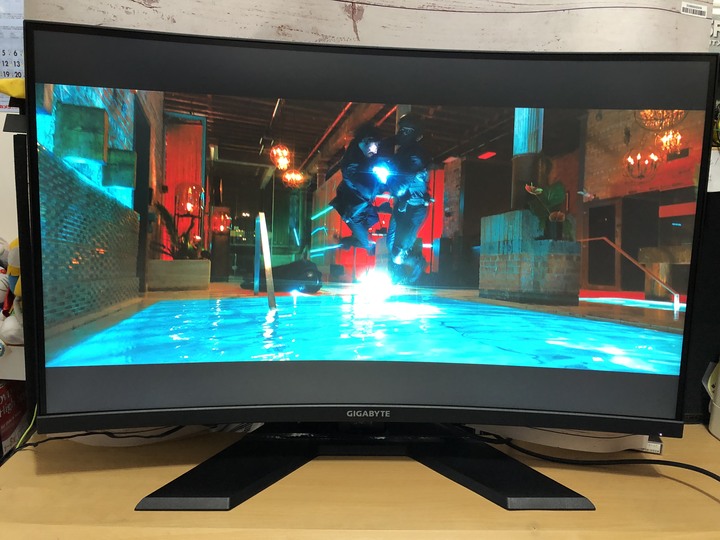 GIGABYTE GAMING G32QC 適合多用途使用, 征戰娛樂、工作皆能稱心如意