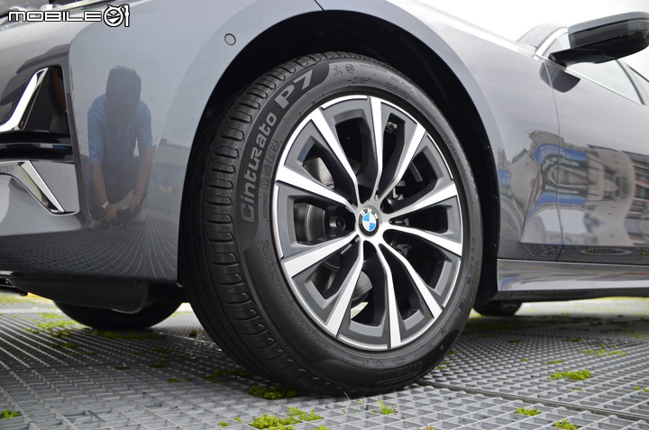 BMW 318i Luxury 試駕,內斂低調卻又讓人愛不釋手!