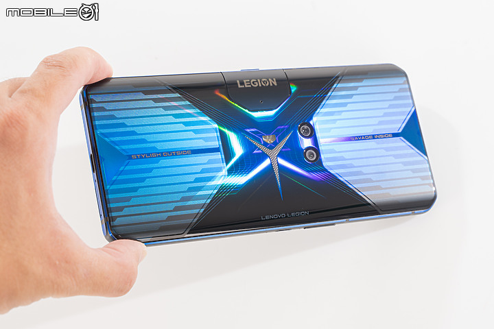 Lenovo Legion Phone Duel開箱速覽 規格同樣到頂、中置設計夠噱頭