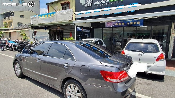 點我看大圖 Camry 隔熱紙舊換新 隔熱超有感