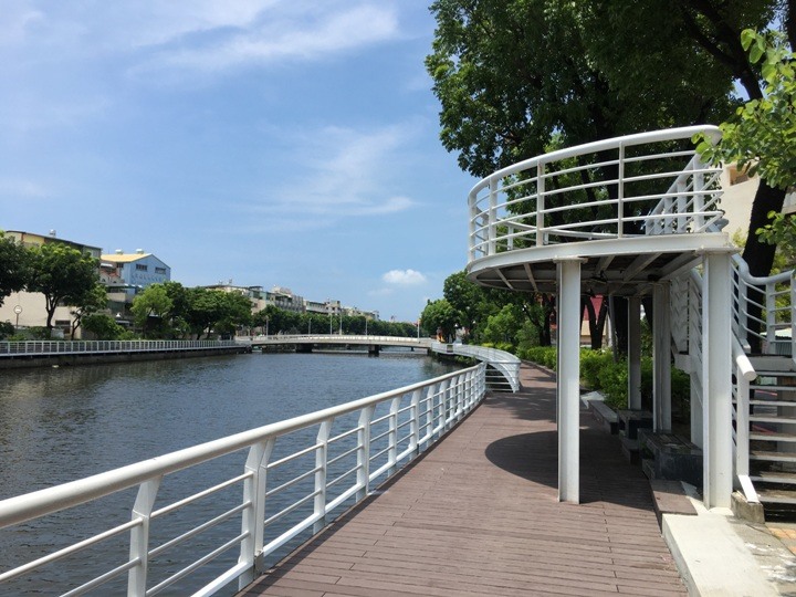漫遊高雄前鎮,從騎YouBike2.0開始…