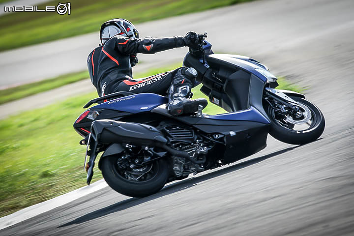 YAMAHA Cygnus Gryphus 125 勁戰六代 ABS 賽道試駕 水冷動力大提升 車身靈活更穩定