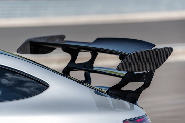 最強賓士誕生！Mercedes-AMG GT Black Series挾730匹馬力吞噬所有道路