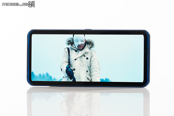 Lenovo Legion Phone Duel開箱速覽 規格同樣到頂、中置設計夠噱頭