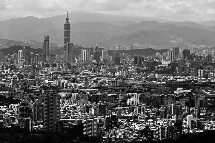 超狂五級防手震！Nikon Z 24-200mm f/4-6.3 VR 輕量級旅遊鏡評測