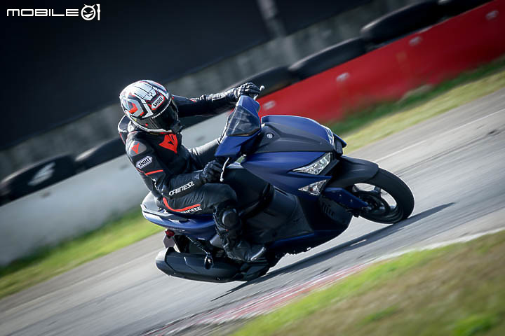 YAMAHA Cygnus Gryphus 125 勁戰六代 ABS 賽道試駕 水冷動力大提升 車身靈活更穩定