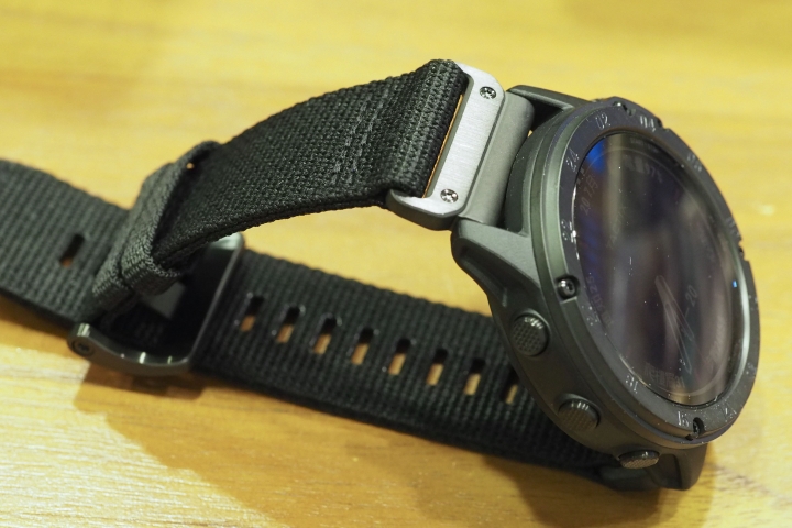 ［簡單開箱］GARMIN TACTIX DELTA SOLAR