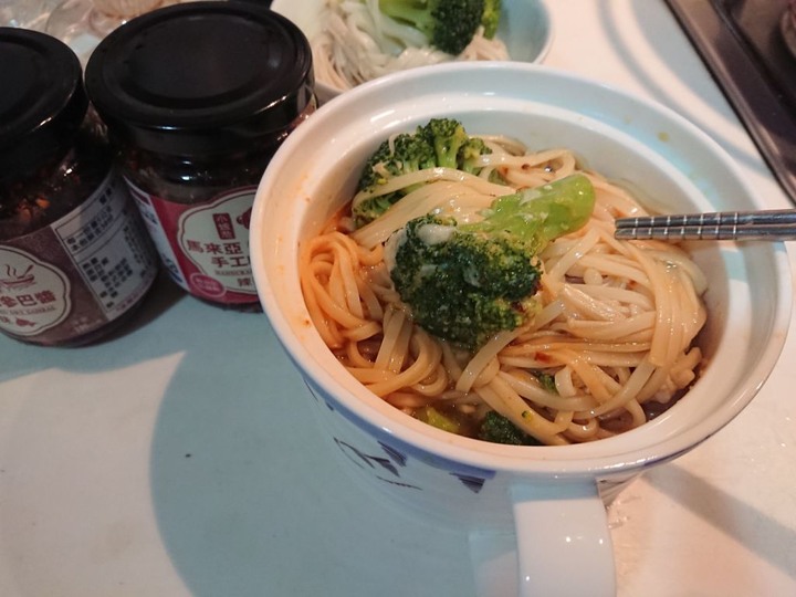 小娘惹~馬來西亞乾參巴醬。怎樣醬加都好吃。一周挑戰南洋風味