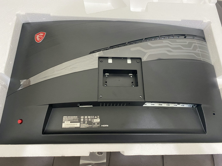 MSI MAG272CQR試用活動。