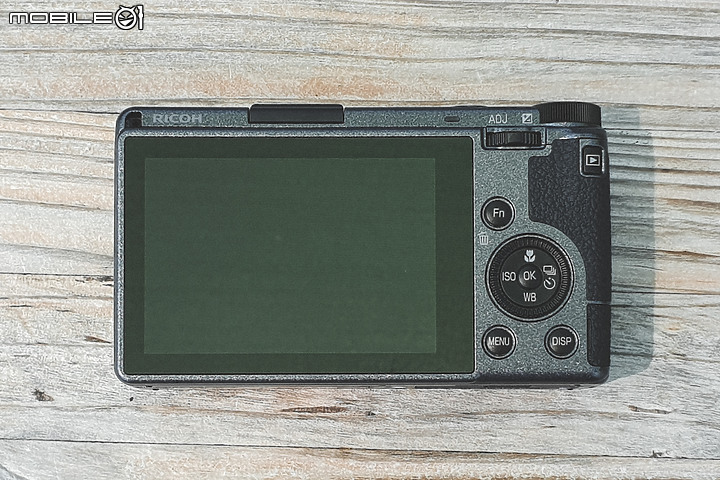 Ricoh GR III Street Edition 全台獨家開箱 & Full Press Snap 試玩體驗!