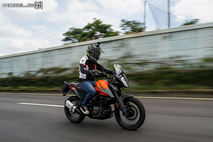 KTM 390 Adventure 試駕 配備溢滿的輕量越野家