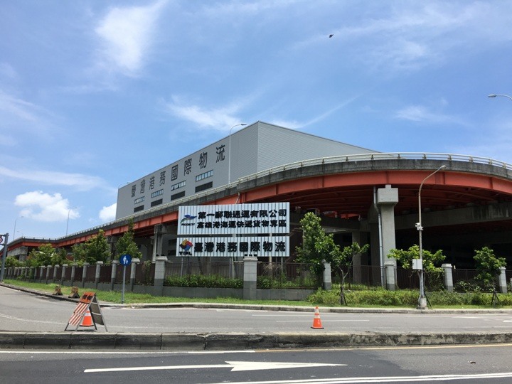 漫遊高雄前鎮,從騎YouBike2.0開始…