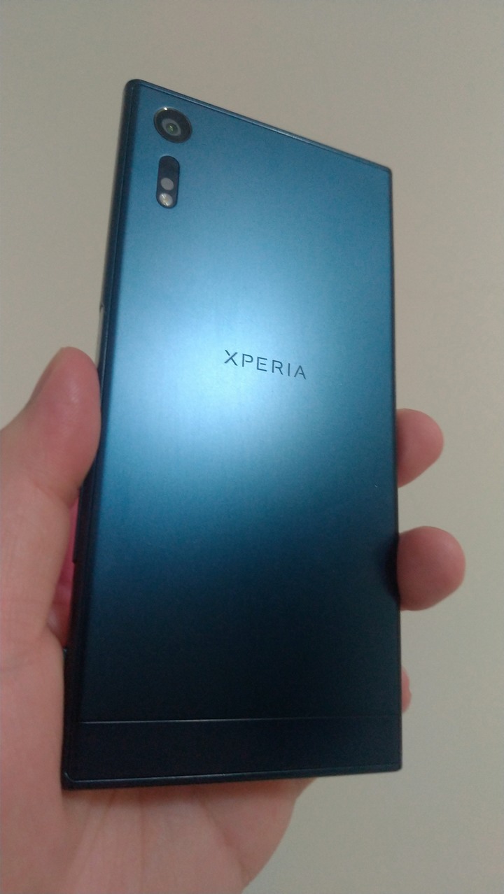[圖少] 第一次開箱白Xperia 1 II