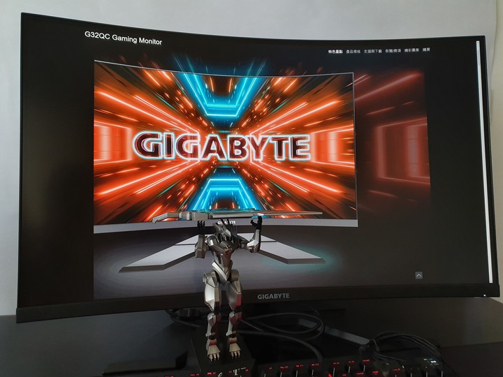 It's time to join the fight. GIGABYTE最新戰術型曲面電競螢幕G32QC開箱試用