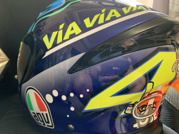 入手AGV k5 jet鯊魚帽+AGV舊帽收藏集合