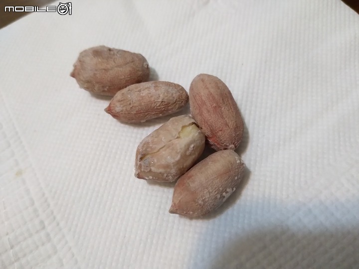 【有圖】請問花生米這樣可以吃嗎?