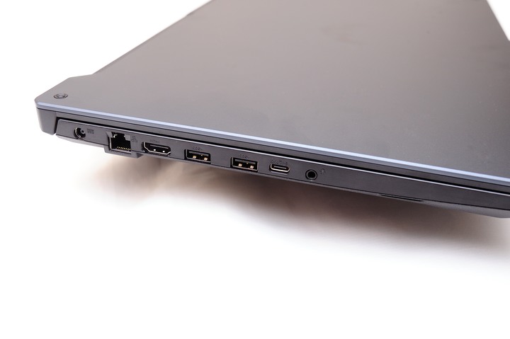 螢幕加大更全能，ASUS TUF Gaming A17 FA706IU 電競筆電開箱測試