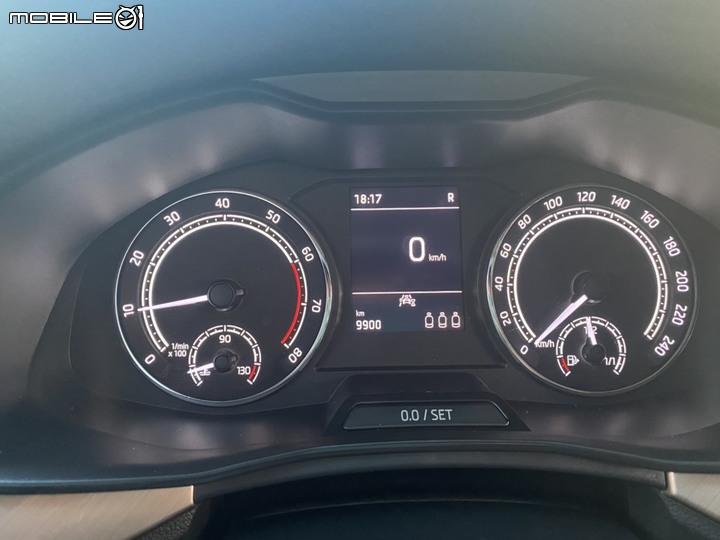 揮別舊愛,踏上綠階梯--Skoda Scala 1.0TSI 開箱!