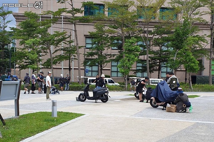 【快訊】eReady 廣告拍攝間諜照捕獲!難道發表日期將提前?