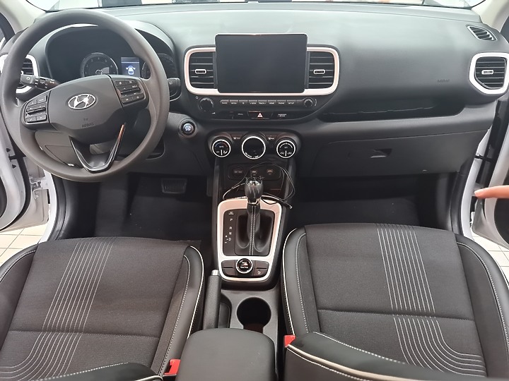 挑戰尺碼迷思!4米都會小休旅新選擇 Hyundai Venue靜態賞車