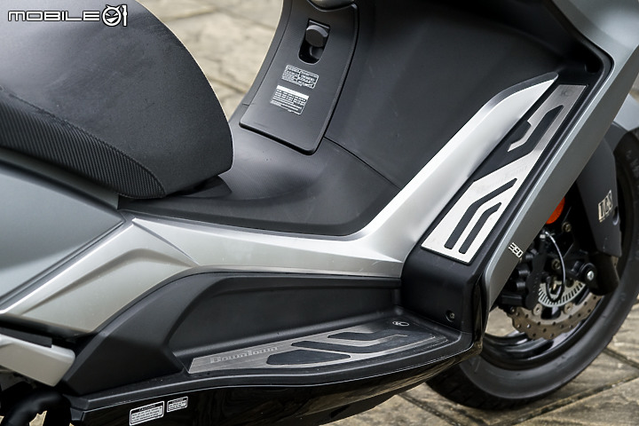 KYMCO Downtown 350 TCS 試駕 安全配備上滿 覺旅更放心