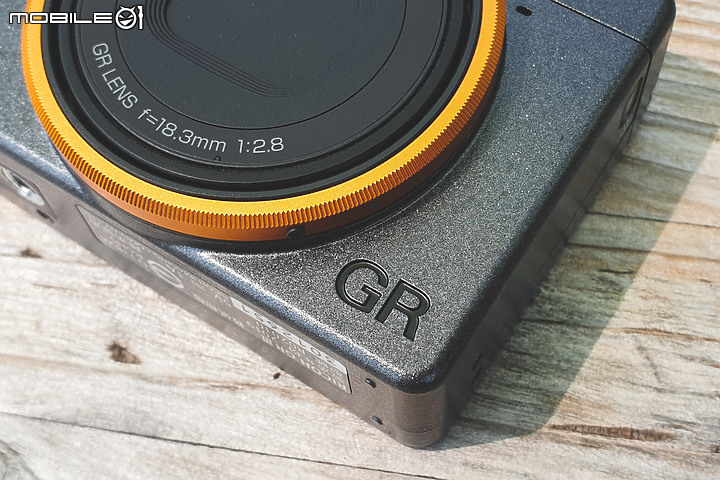 Ricoh GR III Street Edition 全台獨家開箱 & Full Press Snap 試玩體驗！