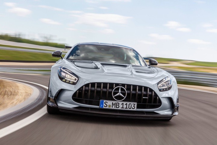 最強賓士誕生！Mercedes-AMG GT Black Series挾730匹馬力吞噬所有道路