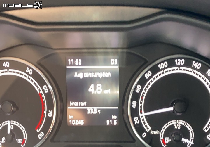 揮別舊愛,踏上綠階梯--Skoda Scala 1.0TSI 開箱!
