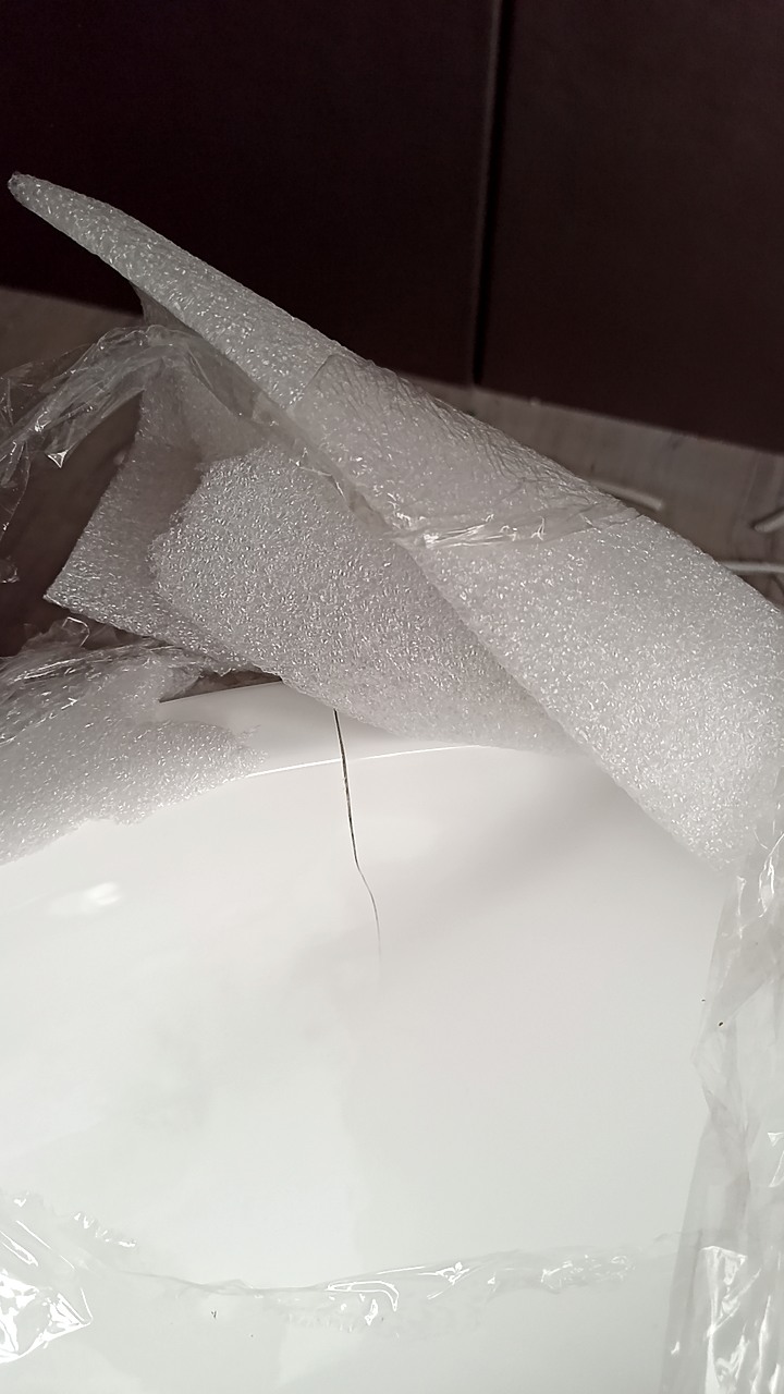 壓克力（玻璃纖維）獨立浴缸可以修補嗎？