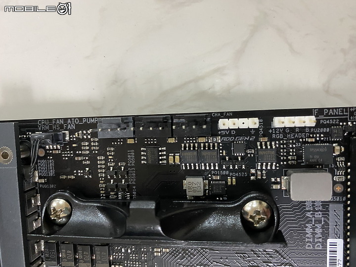 APU Ryzen 5 PRO 4650G  6C12T 來了 ! ROG STRIX B550-I 信仰開箱