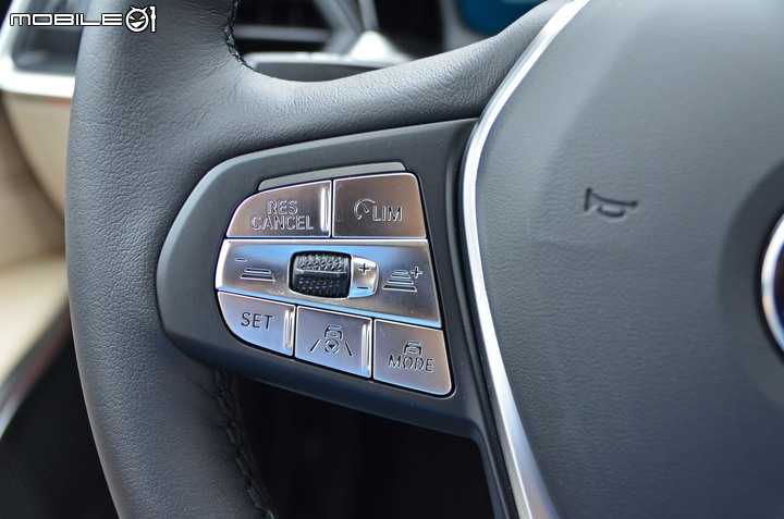 BMW 318i Luxury 試駕,內斂低調卻又讓人愛不釋手!