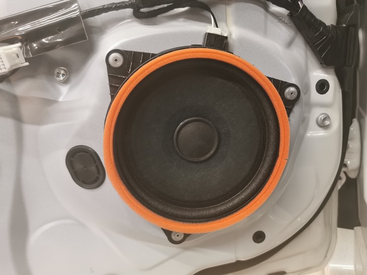 ［改裝文-Part2］Prius 4.5 升級Audison AP6.5 中低音喇叭+DIY拆門飾板圖解及(安卓改機)
