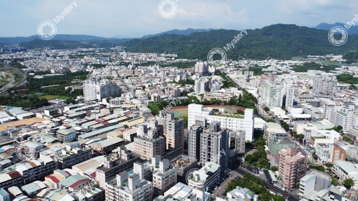 New 南太平 【大鑫大心】 十二年學區 走路到國小 鄰近萬坪公園 機能單純北歐智慧宅 討論