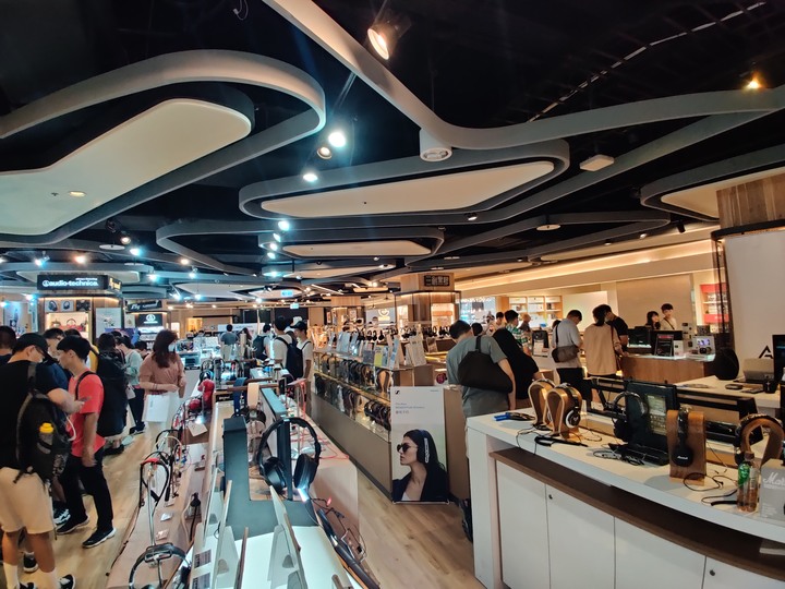 【小惡魔振興券】台北秋葉原(!?)適合全家大小的宅生活好去處__三創生活園區