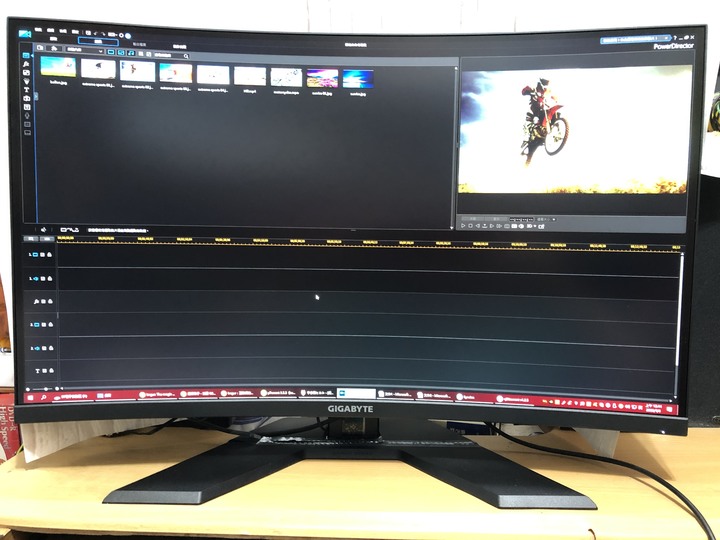 GIGABYTE GAMING G32QC 適合多用途使用, 征戰娛樂、工作皆能稱心如意