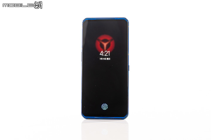 Lenovo Legion Phone Duel開箱速覽 規格同樣到頂、中置設計夠噱頭