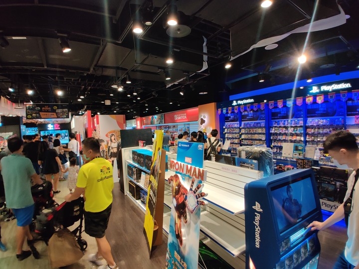 【小惡魔振興券】台北秋葉原(!?)適合全家大小的宅生活好去處__三創生活園區