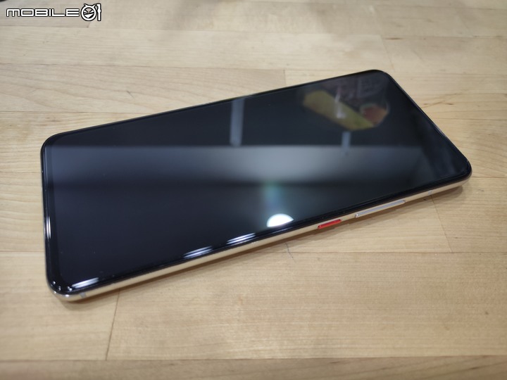 K30 Pro 全透滿版鋼化貼分享