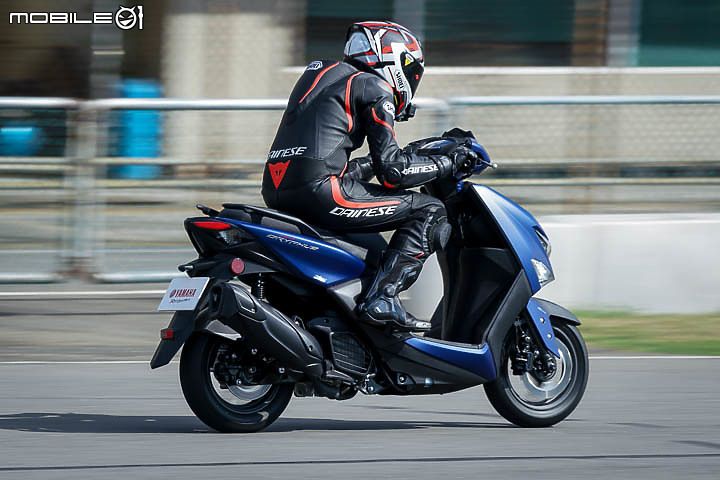 YAMAHA Cygnus Gryphus 125 勁戰六代 ABS 賽道試駕 水冷動力大提升 車身靈活更穩定