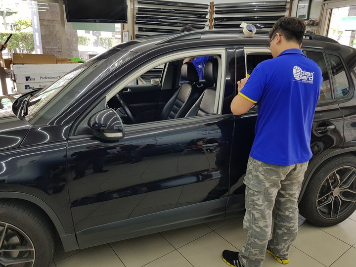 Tiguan業務隔熱紙升級carlife簡單心得