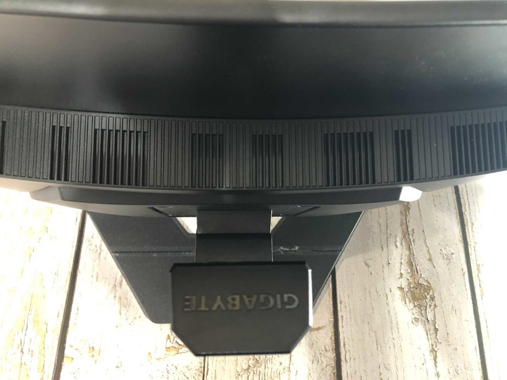 GIGABYTE GAMING G32QC 適合多用途使用, 征戰娛樂、工作皆能稱心如意